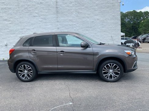 Used 2018 Mitsubishi Outlander Sport ES image 8