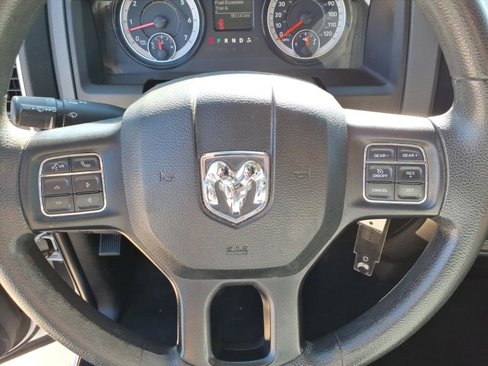 Used 2020 RAM 1500 Classic SLT image 25