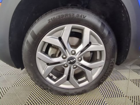 Used 2024 Kia Seltos LX image 19