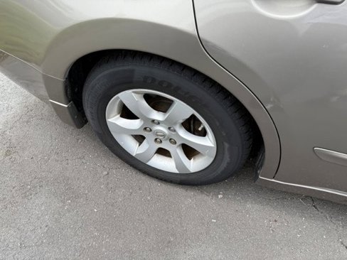 Used 2007 Nissan Altima 3.5 SL w/ Technology Pkg image 10