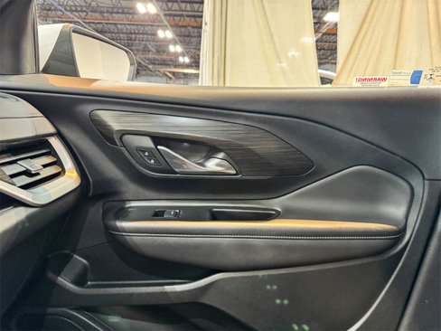 Certified 2022 GMC Terrain SLE w/ Driver Convenience Package image 39