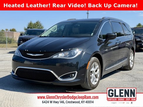Used 2017 Chrysler Pacifica Touring-L Plus w/ Tire & Wheel Group image 1