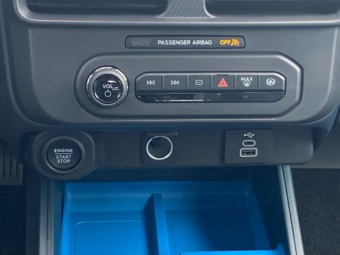 New 2025 Ford Maverick XLT w/ XLT Luxury Package image 8