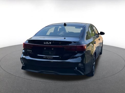 Used 2024 Kia Forte LXS image 14