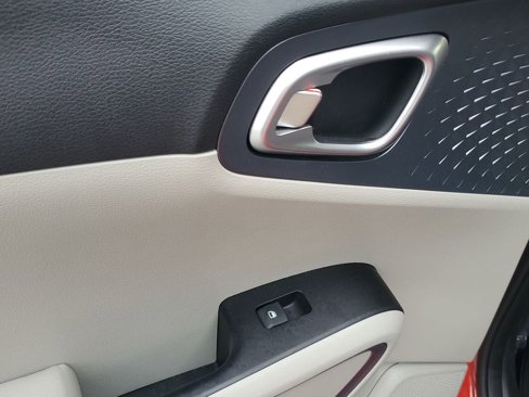 Used 2023 Kia Soul EX image 44