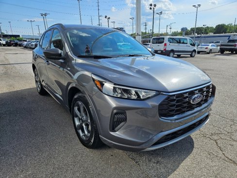 Used 2024 Ford Escape ST-Line image 8