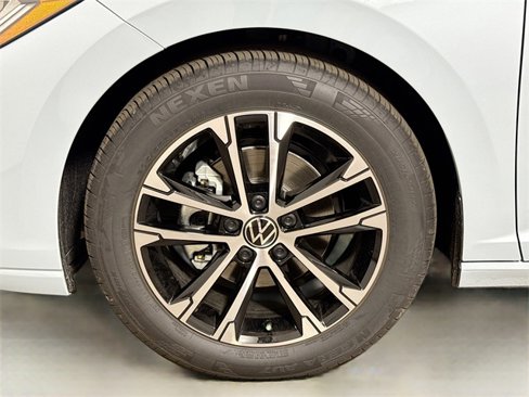 New 2025 Volkswagen Jetta Sport image 17