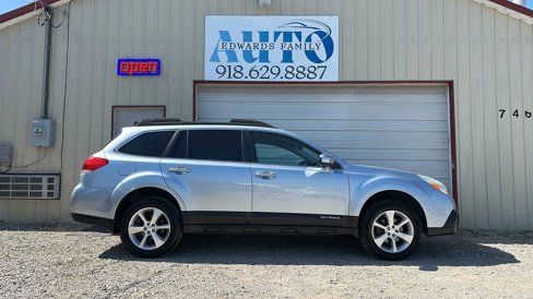 Used 2014 Subaru Outback 2.5i Limited image 16