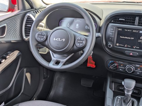 New 2025 Kia Soul LX image 15