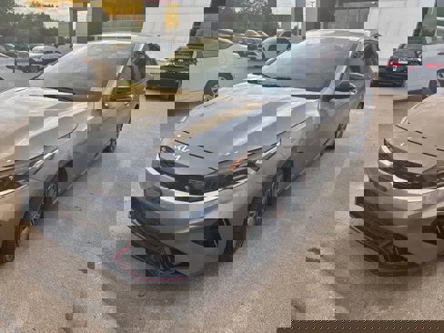 Used 2022 Kia Forte GT image 1