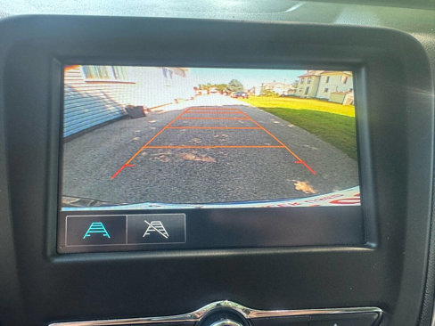 Used 2018 Chevrolet Equinox LT image 17