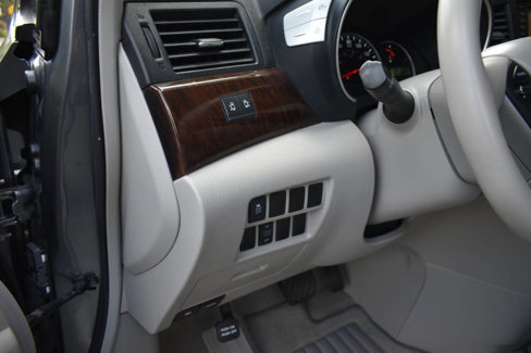Used 2016 Nissan Quest SV w/ Leather Package image 19