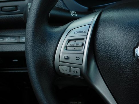 Used 2015 Nissan Altima 2.5 S w/ Sport Value Package image 17