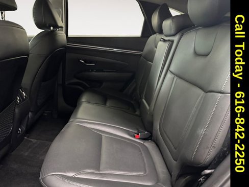 Used 2023 Hyundai Tucson Limited image 16