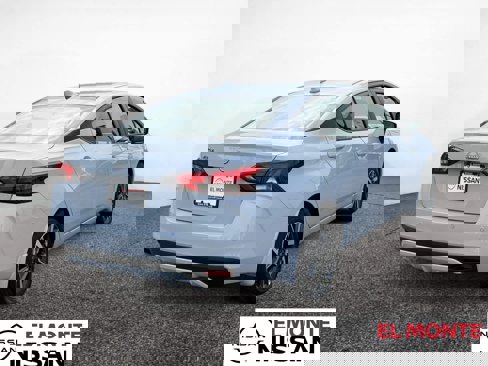 New 2025 Nissan Versa SV image 5