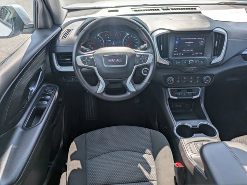 Used 2024 GMC Terrain SLE image 16