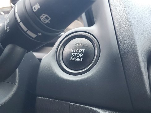 Used 2017 MAZDA MAZDA3 Grand Touring image 9