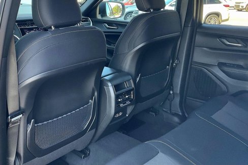 New 2025 Jeep Grand Cherokee Laredo X image 20
