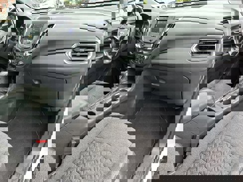 Used 2022 Chevrolet Equinox LT image 29