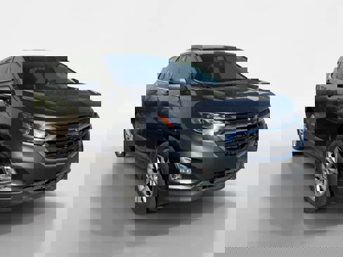 Used 2019 Chevrolet Equinox LT image 2