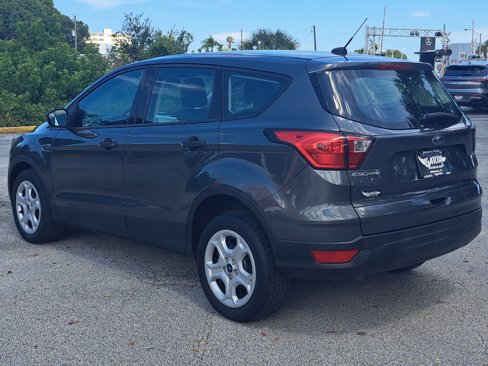 Used 2019 Ford Escape S image 6
