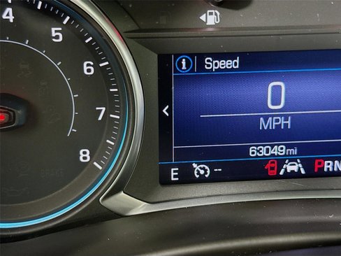 Used 2020 Chevrolet Equinox LT image 2