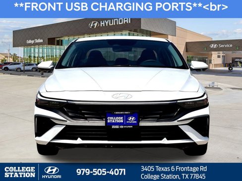 Used 2024 Hyundai Elantra SEL image 9
