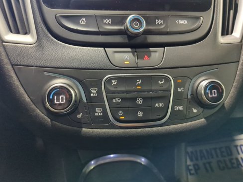 Used 2023 Chevrolet Malibu LT image 23