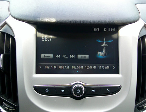 Used 2017 Chevrolet Cruze LS image 23