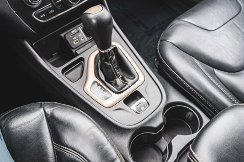 Used 2016 Jeep Cherokee Limited image 31