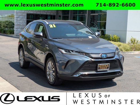 Used 2021 Toyota Venza XLE image 3
