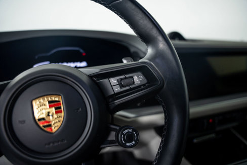 Used 2024 Porsche Cayenne E-Hybrid image 11