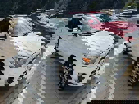 Used 2015 Mitsubishi Outlander Sport SE image 3