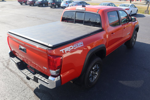 Used 2016 Toyota Tacoma TRD Off-Road image 14