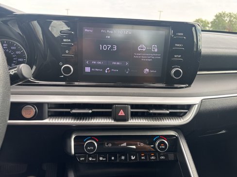 Used 2022 Kia K5 LXS image 12
