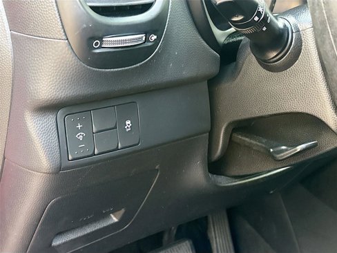 Used 2018 Kia Soul + image 11