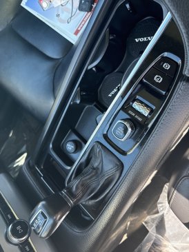 Used 2018 Volvo XC90 T5 Momentum w/ Convenience Package image 20