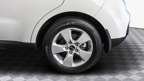 Used 2018 Kia Soul image 32
