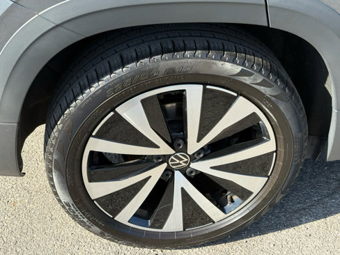Used 2022 Volkswagen Taos SE image 35