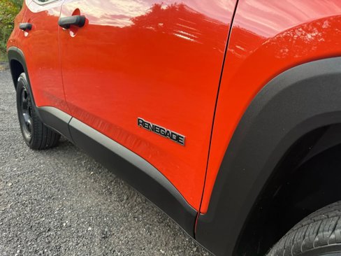 Used 2015 Jeep Renegade Sport w/ Power & Air Group image 10