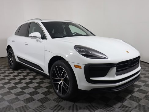 New 2024 Porsche Macan image 9