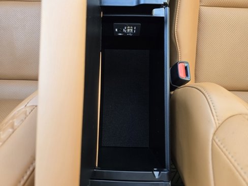 Used 2020 Lexus UX 250h w/ Luxury Package image 23