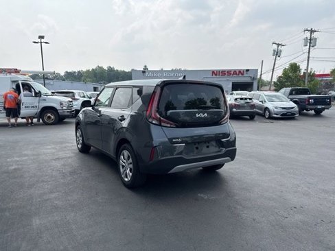 Used 2023 Kia Soul LX image 4