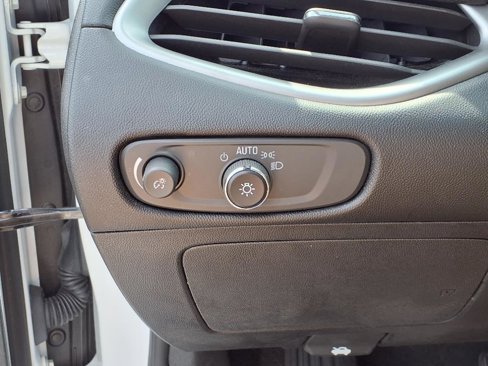 Used 2024 Chevrolet Malibu LT image 18
