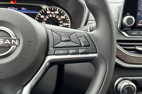 Used 2023 Nissan Altima 2.5 SV image 27