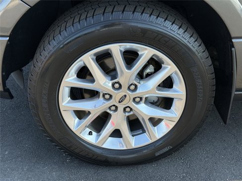 Used 2017 Ford Expedition Limited w/ Equipment Group 301A image 38