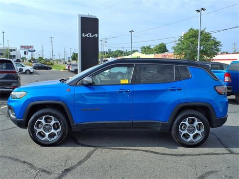 Used 2022 Jeep Compass Trailhawk w/ Trailhawk Elite Group image 4