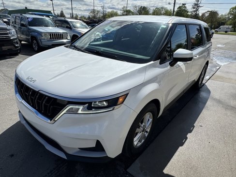 Used 2022 Kia Carnival LX image 7
