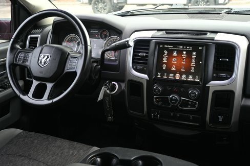 Used 2017 RAM 3500 SLT w/ Luxury Group image 13