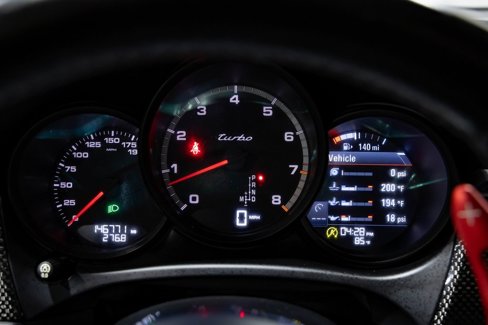 Used 2017 Porsche Macan Turbo image 16